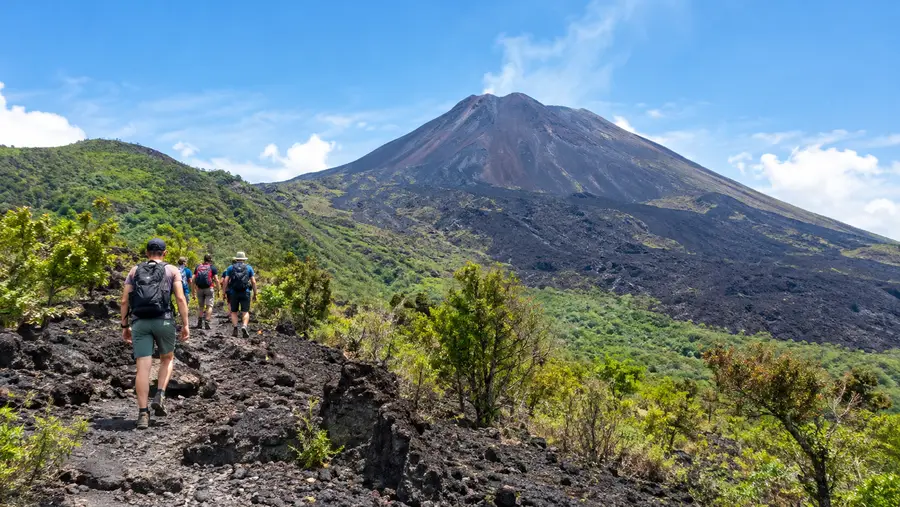 pacaya volcano hike